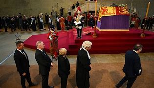 Queen Elizabeth-II lying in state